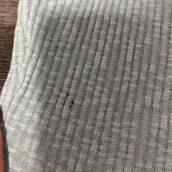 cropped tank top from forever 21 - Picture 2 of 5